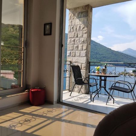 Apartment Galina Tivat Exterior foto